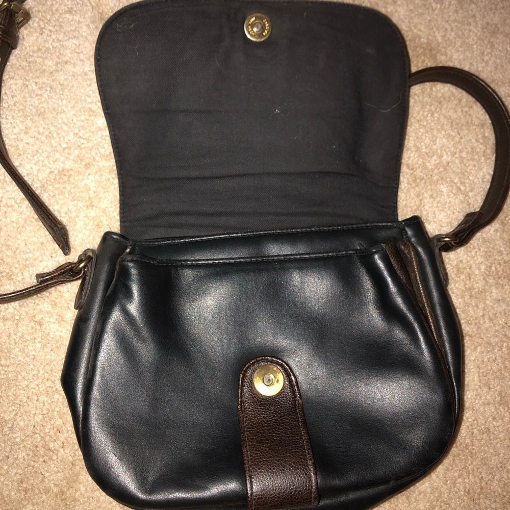 Liz Claiborne medium sized hand bag
